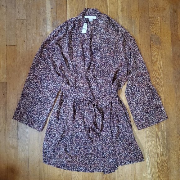 Victoria's Secret Semi-Sheer Tie-Front Robe - Picture 2 of 6